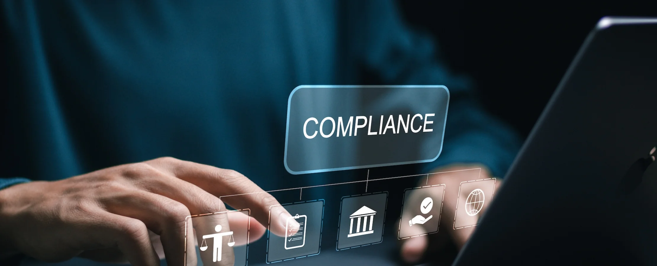 Nový propojený svět compliance: AML, nákupní procesy a whistleblowing
