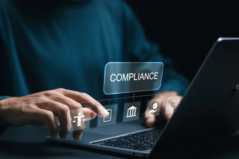 Nový propojený svět compliance: AML, nákupní procesy a whistleblowing